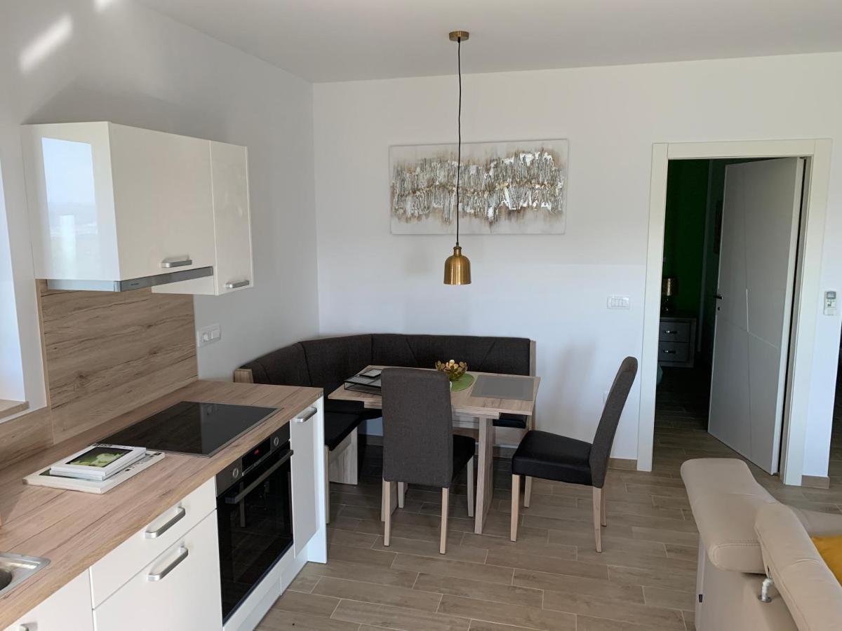 Apartment Nona Ervina Capodistria Esterno foto