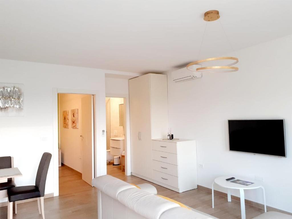 Apartment Nona Ervina Capodistria Esterno foto